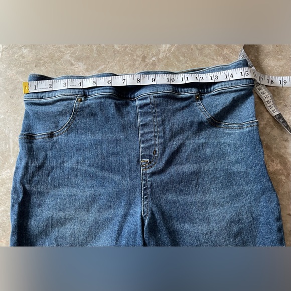 SPANX Distressed Ankle Skinny Jeans, Medium Wash XL - Picture 7 of 16